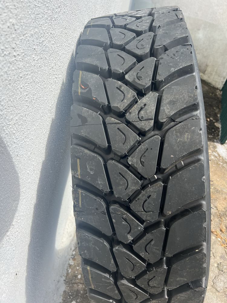 Pneu recauchutado Michelin 315/80 22.5