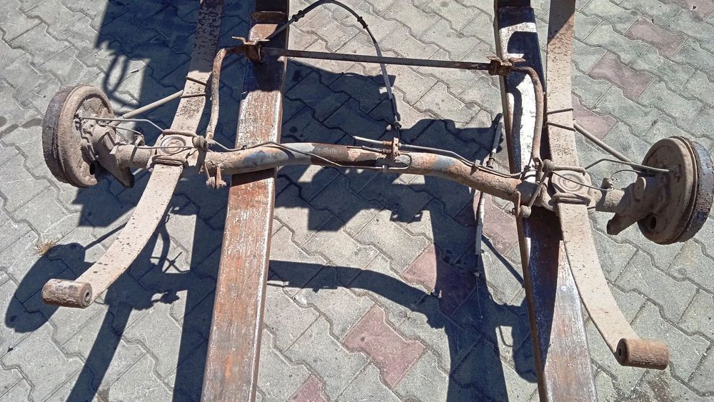 Belka zawieszenia oś tył Fiat Doblo I Lift