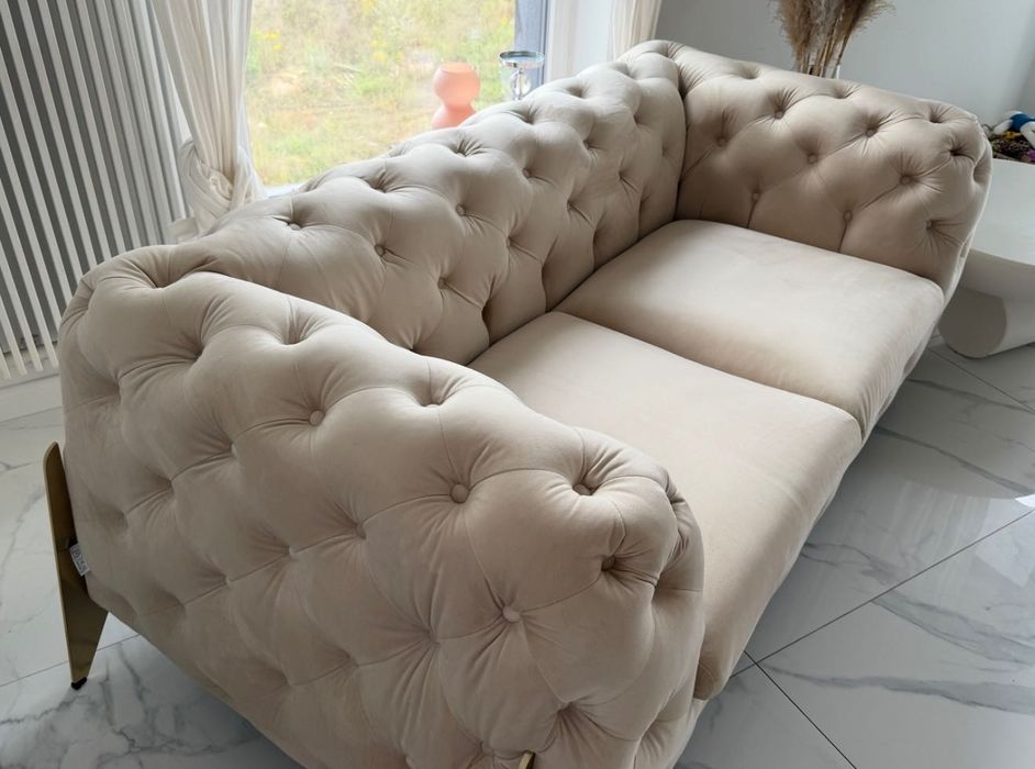 Sofa kanapa  2 osobowa chesterfield