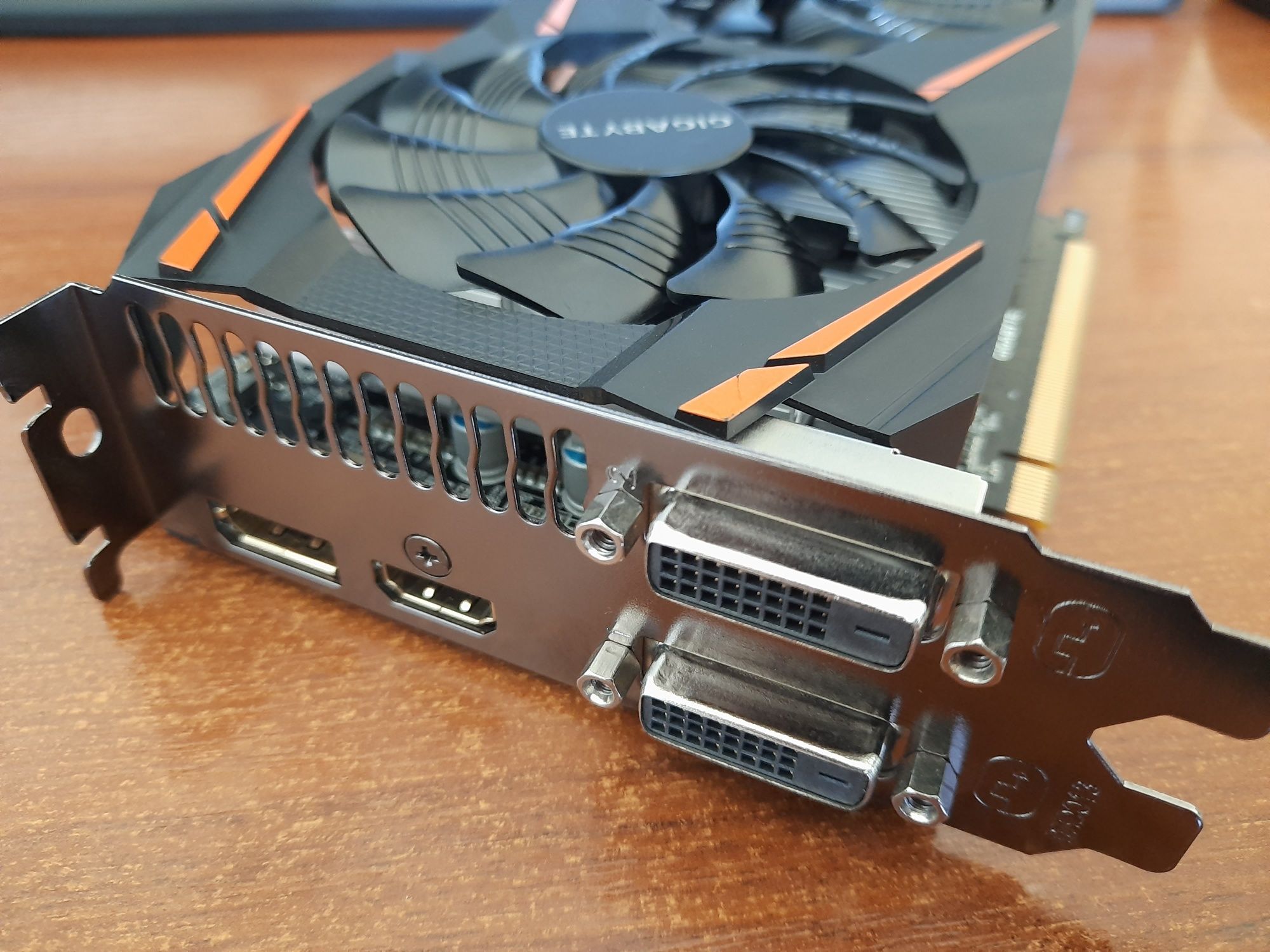 Видеокарта Gigabyte GTX 1060 6GB