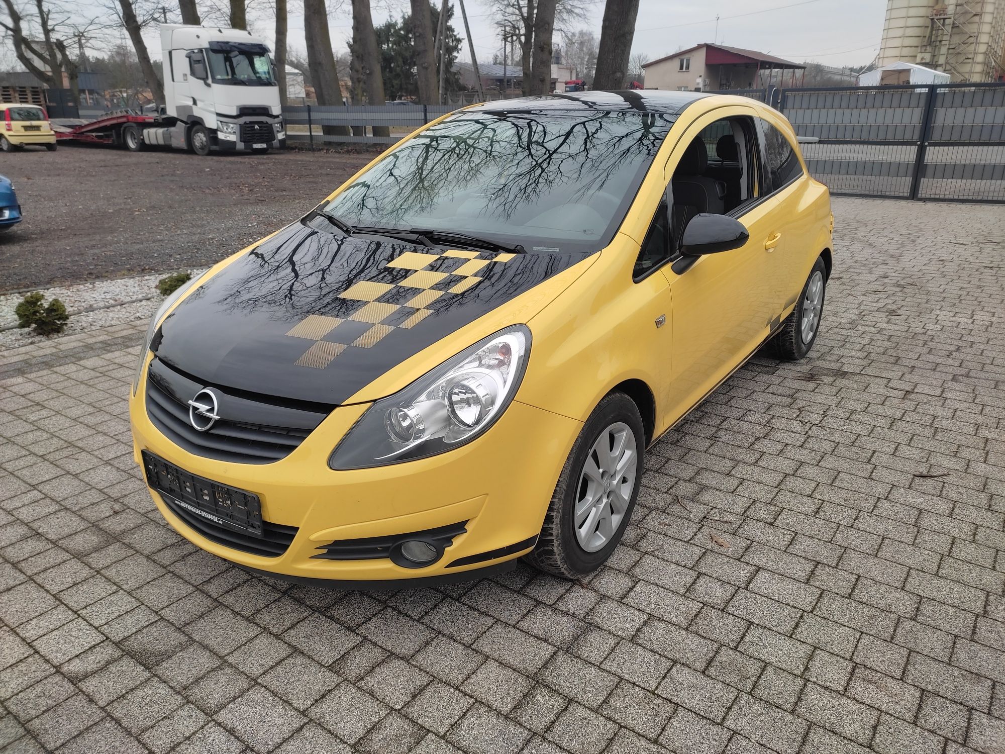 Opel Corsa 1,4 benzyna