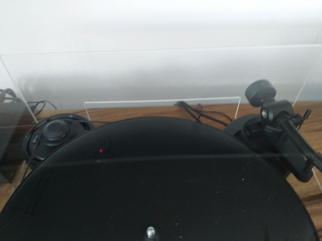 Pro-Ject RPM 1 pokrywa gramofonu. Na każdy wymiar