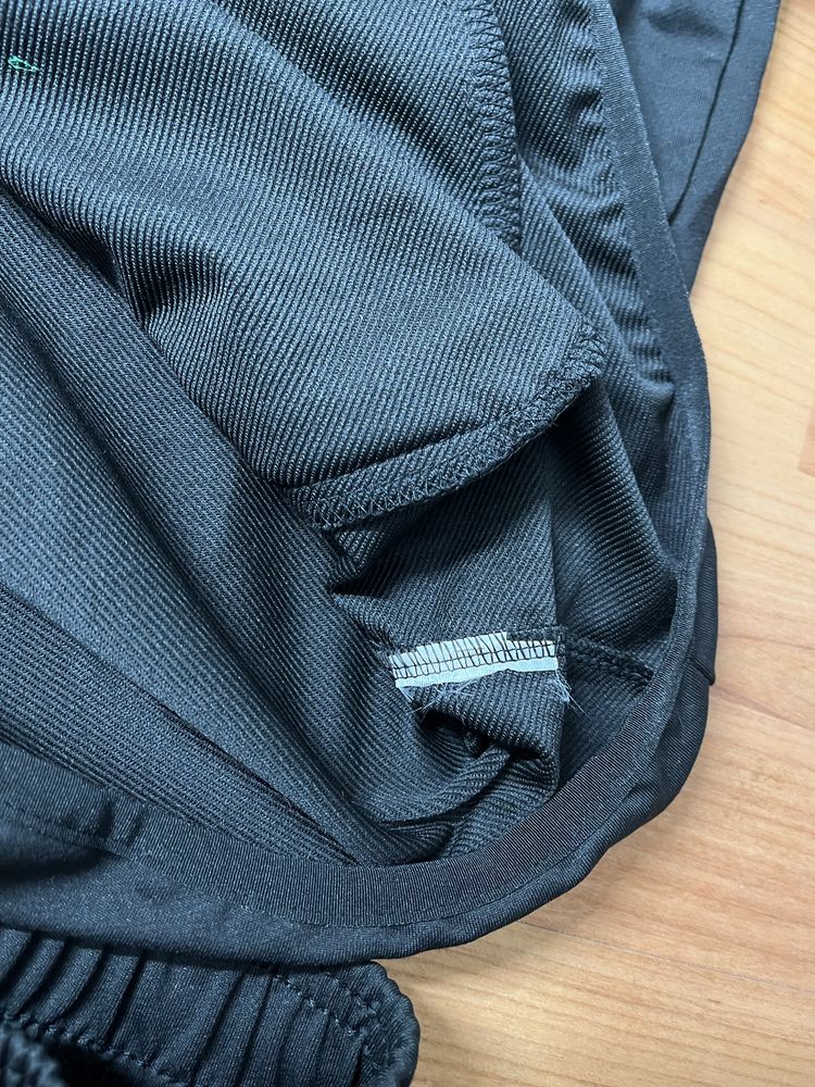 чорний костюм nike tech fleece