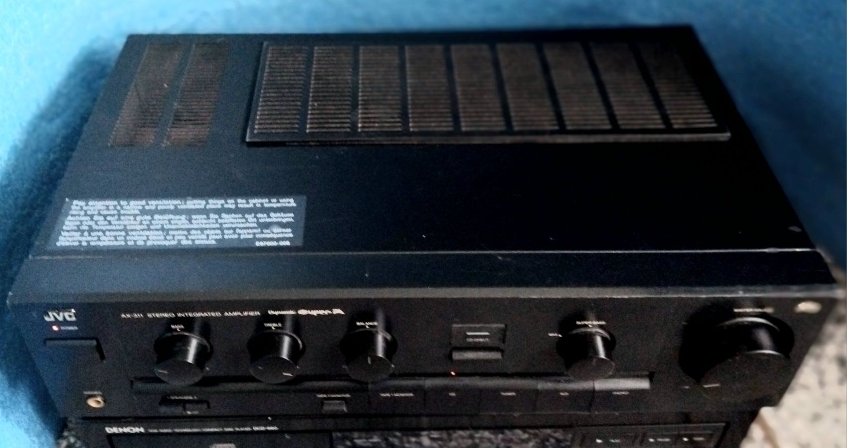 Wzmacniacz JVC AX-311 dynamiczny