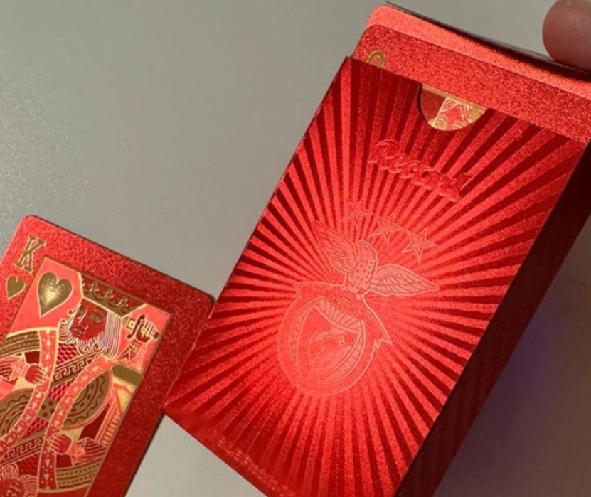 Cartas do Benfica e Sporting impermeaveis
