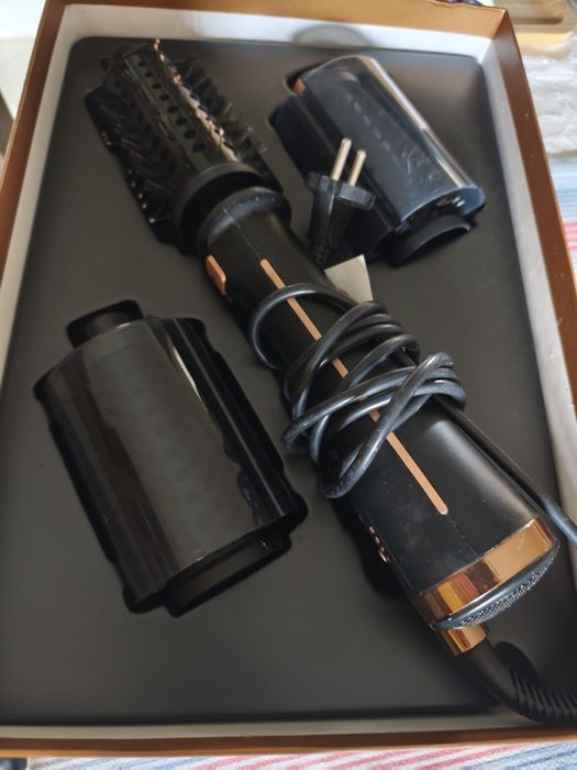 Escova elétrica modeladora