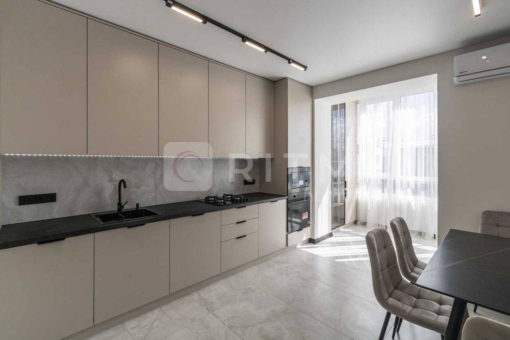 Унікальна та повністю комплектна 2х кімнатна біля озера в ЖК Міленіум