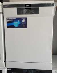 Máquina de lavar loiça beko Autodose branco /inox