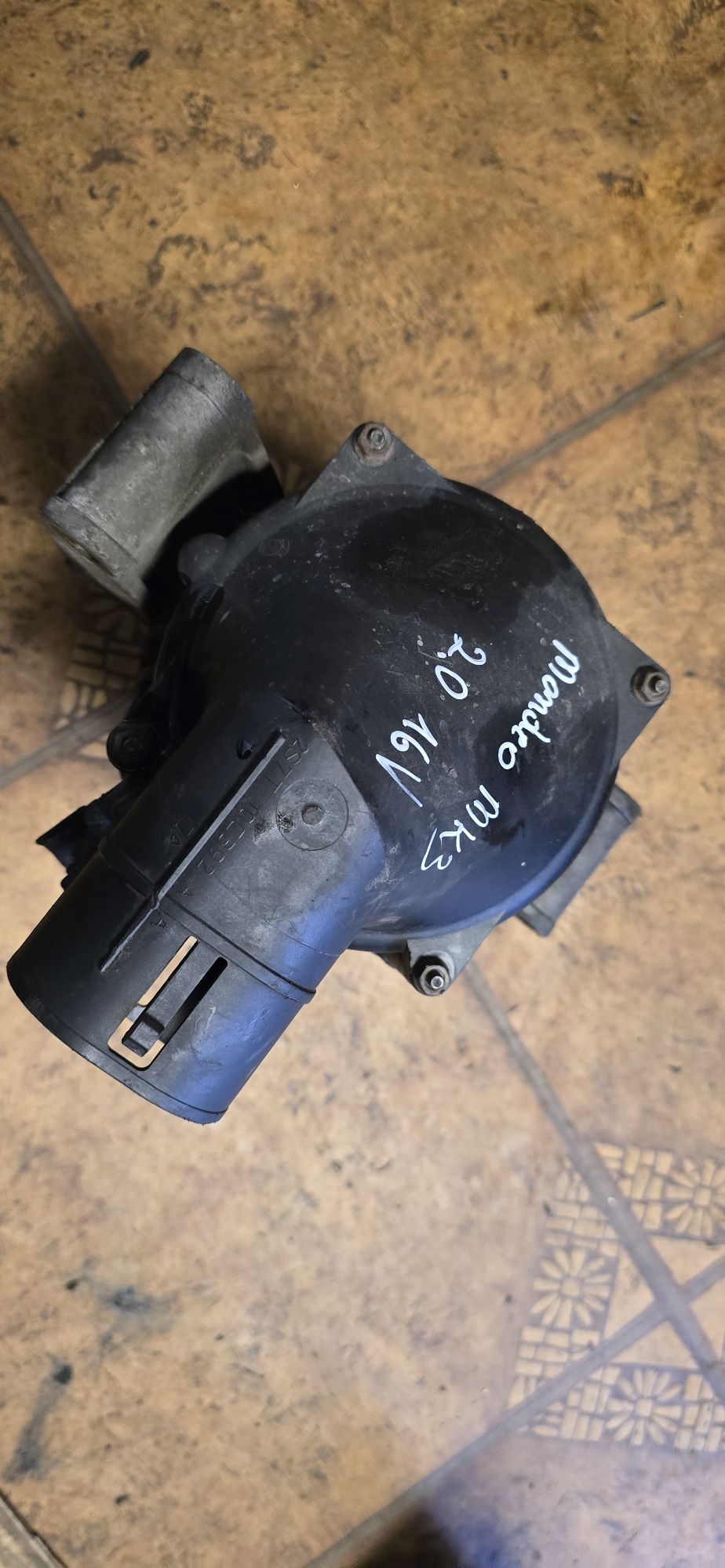 Alternator  Ford Mondeo MK3 2,0  2S7T 10C 392 AA