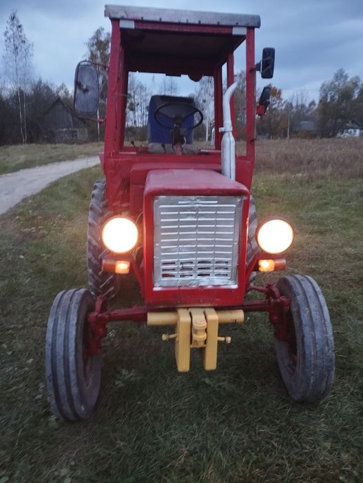 Трактор колісний ХТЗ Т-25