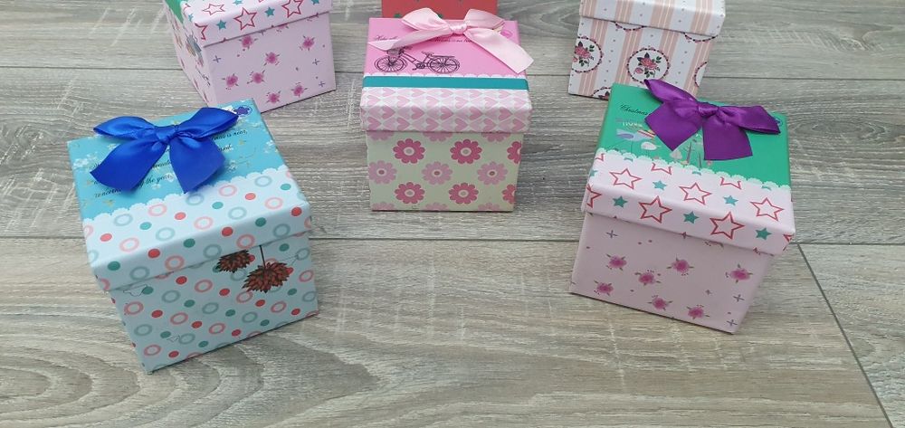 Подарункова коробочка 10×10