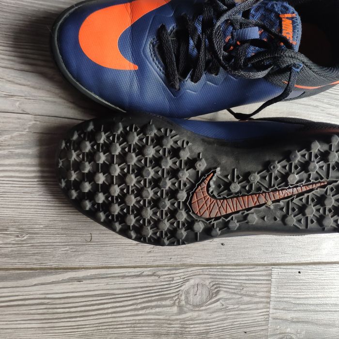 Nike buty piłkarskie torf 37