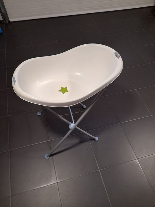 Banheiras de bebé com suporte