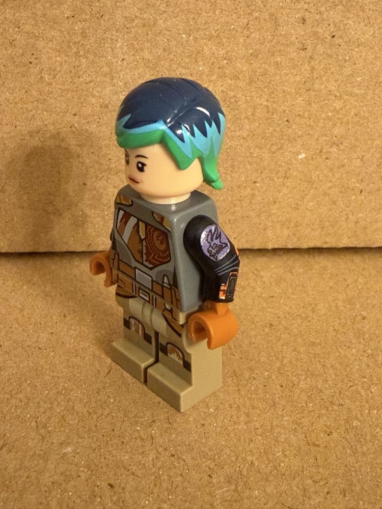 Lego Star Wars minifigurka Sabine Wren + custom rączki z nadrukami