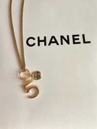 Charms Chanel z nr 5