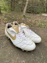 Копи бутси Nike Ronaldinho R10 Football Retro Boots Vintage 2006