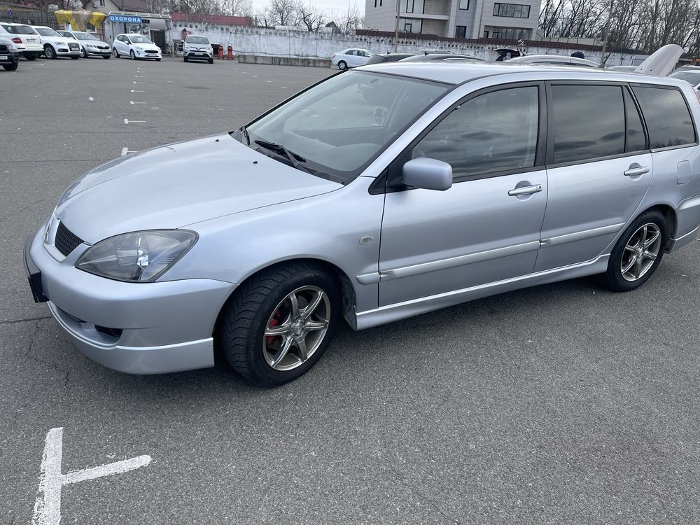 Mitsubishi lancer