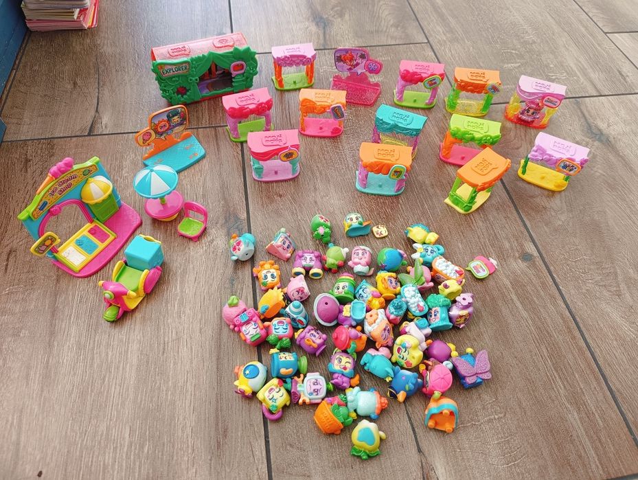 Duży zestaw Mojipops, kawiarenka, domki i figurki