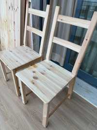 duas cadeiras de jantar Ikea IVAR