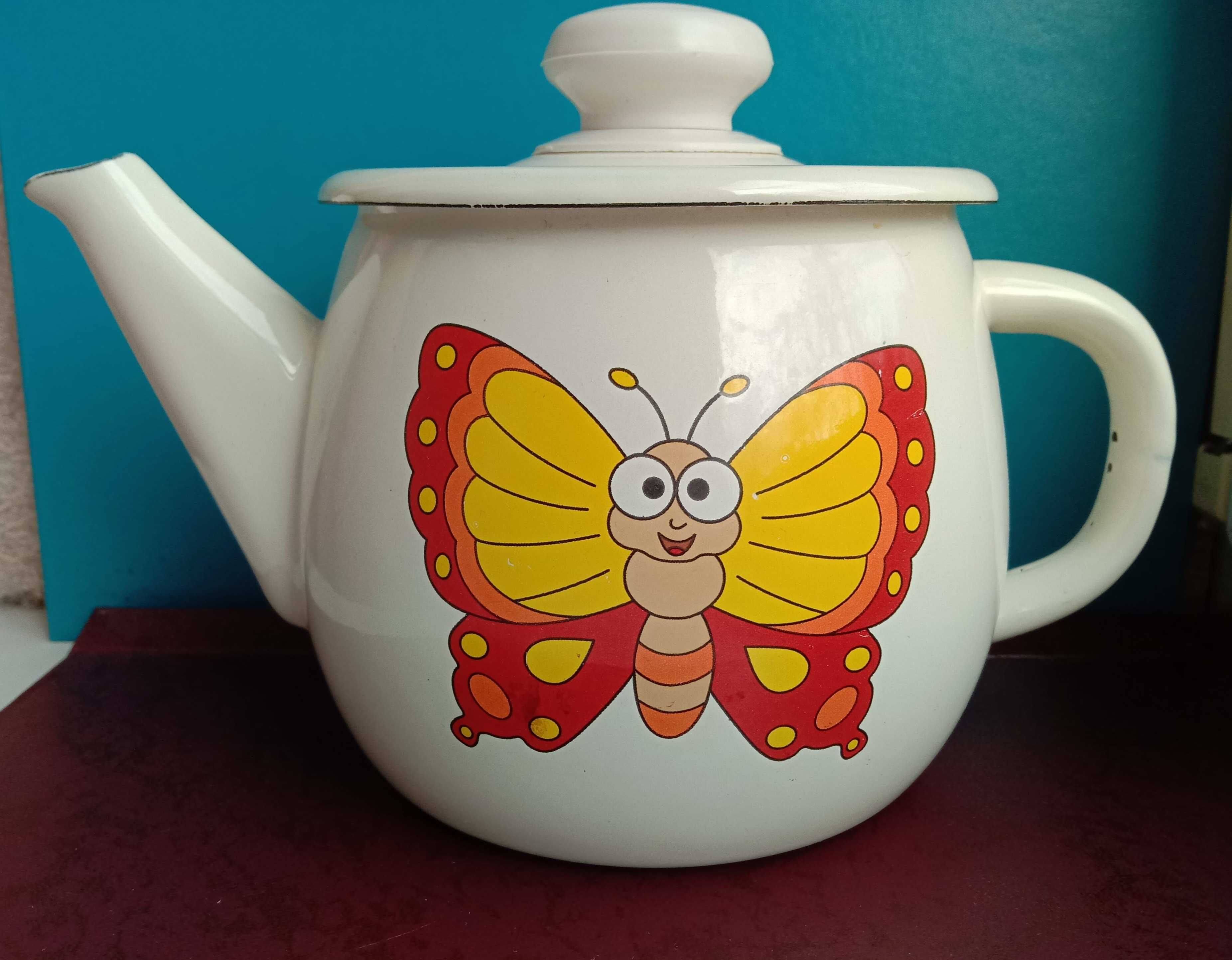 Чайник эмалированный белый с рисунком «Бабочка». Объем 1 л