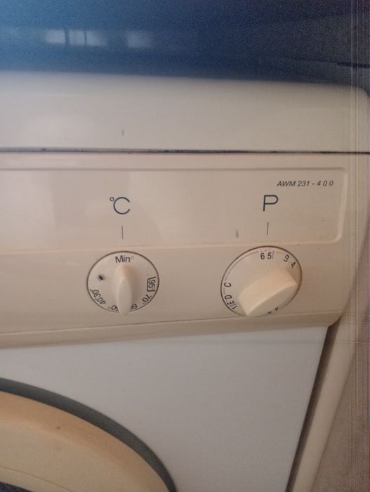 Máquina de lavar roupa Whirlpool(avaria rolamentos)