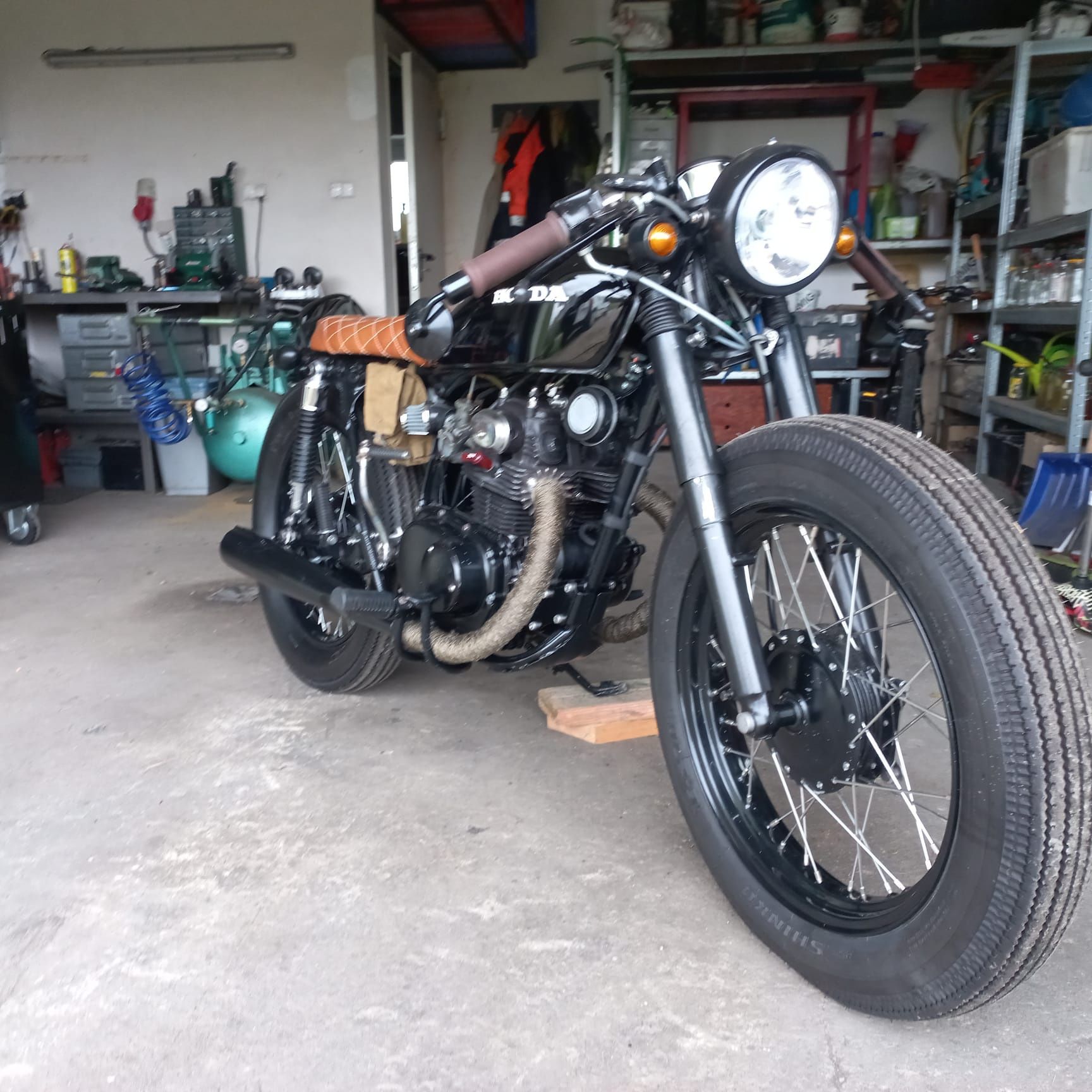 Motor Honda CB 175 super sport 1972 r.