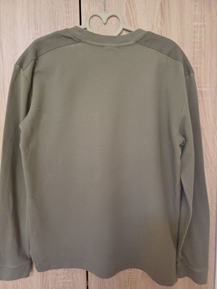 Лонгслів чоловічий Zara, розмір М  Колір зелений, хакі