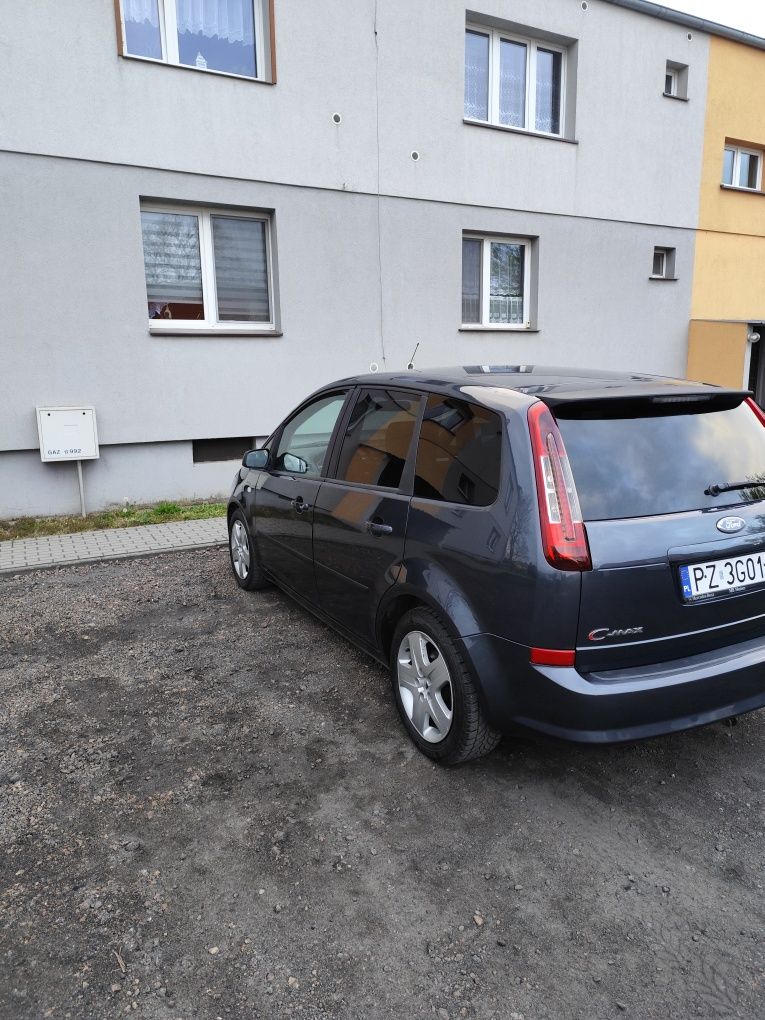 Auto wielozadaniowe nowe hamulce i rozrząd