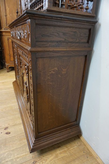 Stary Niespotykany Bogato Rzeźbiony Kredens BRETOŃSKA FIGURY