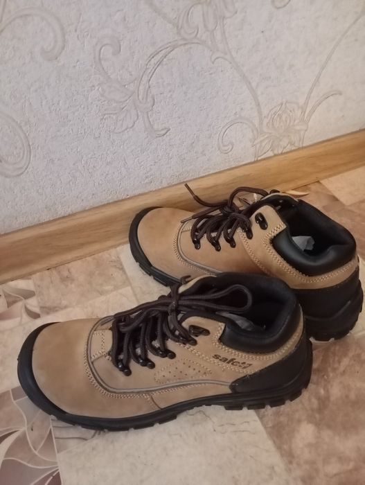 Кожаные защитные ботинки