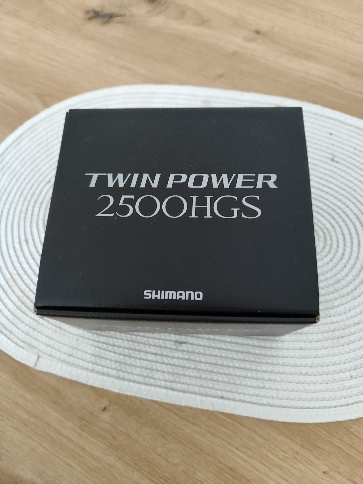 Shimano Twin power 2500HGS