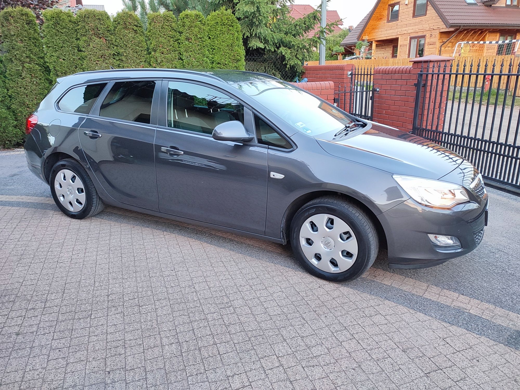 Opel Astra J 1,4 Turbo 140 KM,,AUTOMAT,,