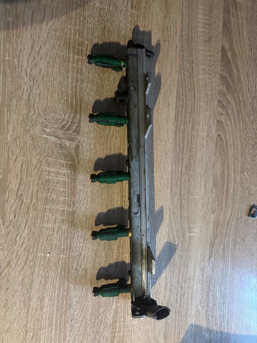 Wtryski volvo s60/v70 R - zielone 465 cc + listwa + czujnik