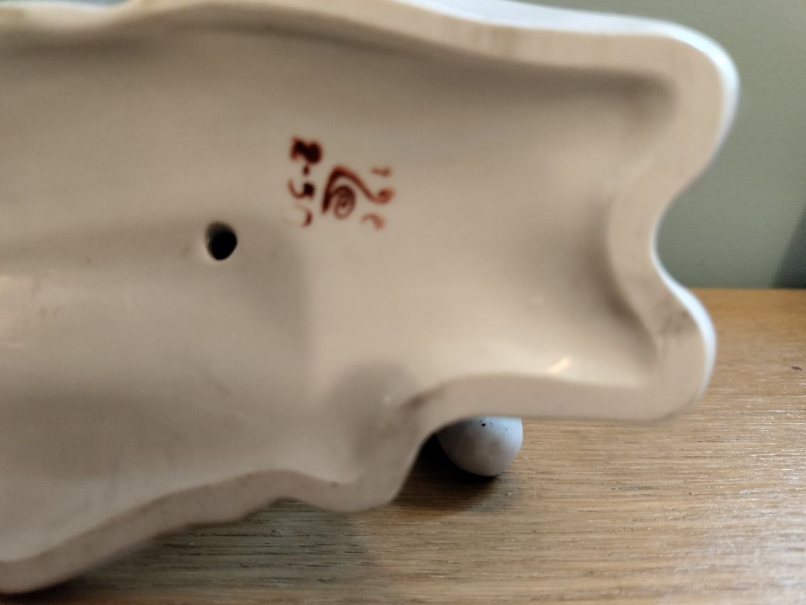 Porcelanowa figurka konia Płonne
