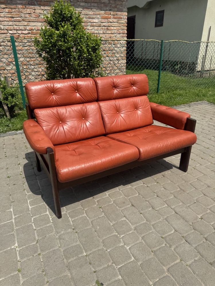 Диван двійка шкіряний  Chesterfield