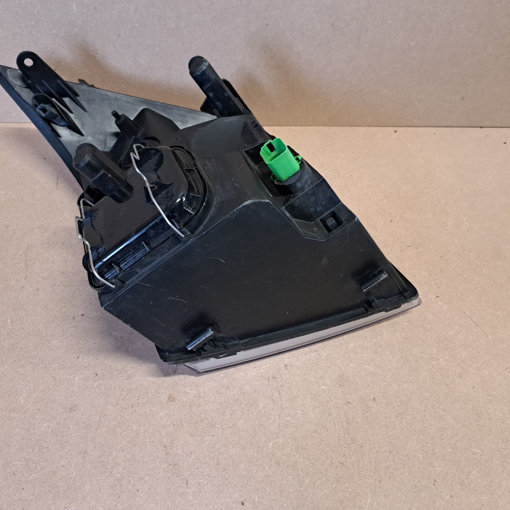 Lampa reflektor ford Transit lewy europa