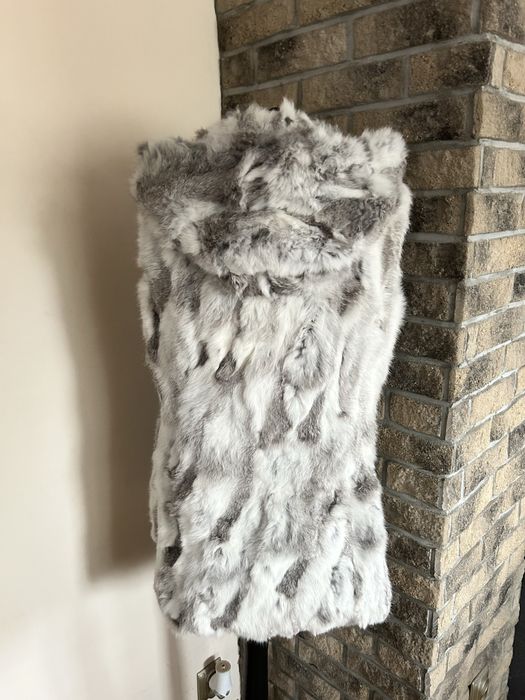 Biała szara gruba ciepła kamizelka futro z królika futro naturalne L