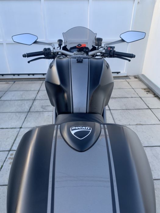 Ducati Monster 1100 EVO ABS (2012) Preto (link c/ video)