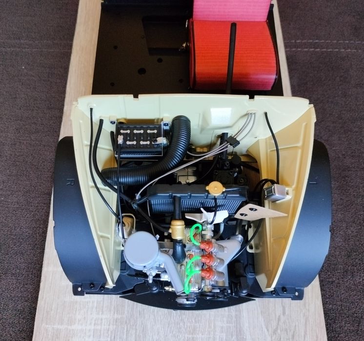 Model Syrena 105, skala 1:8, DeAgostini, 1-47