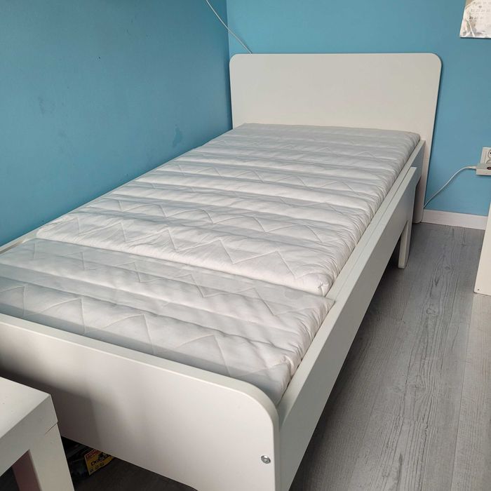 Rozsuwana rama łóżka SLÄKT z materacem dla dzieci IKEA