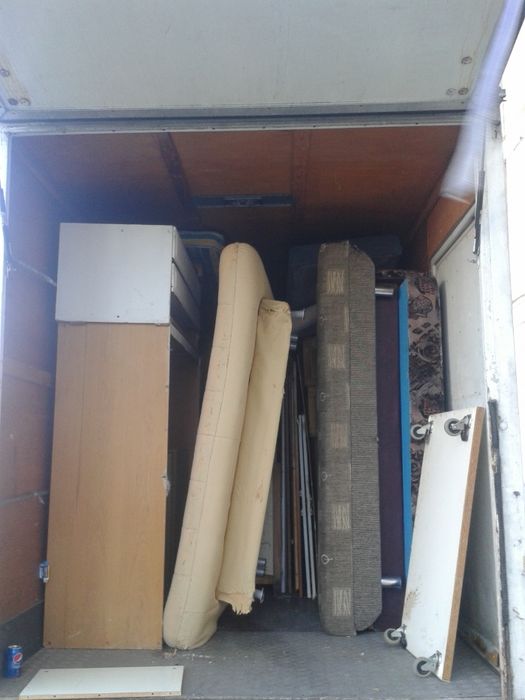 Wywóz starych mebli. UTYLIZACJA. Sprzątanie/Opróżnianie mieszkań/domów