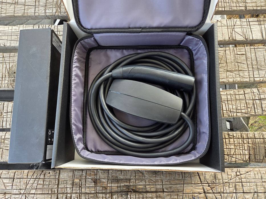 Зарядка Tesla Model 3/Y Juniper Highland оригинал разборка