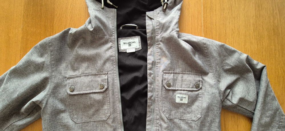 Casaco Billabong de rapaz tamanho S cinzento em excelente estado