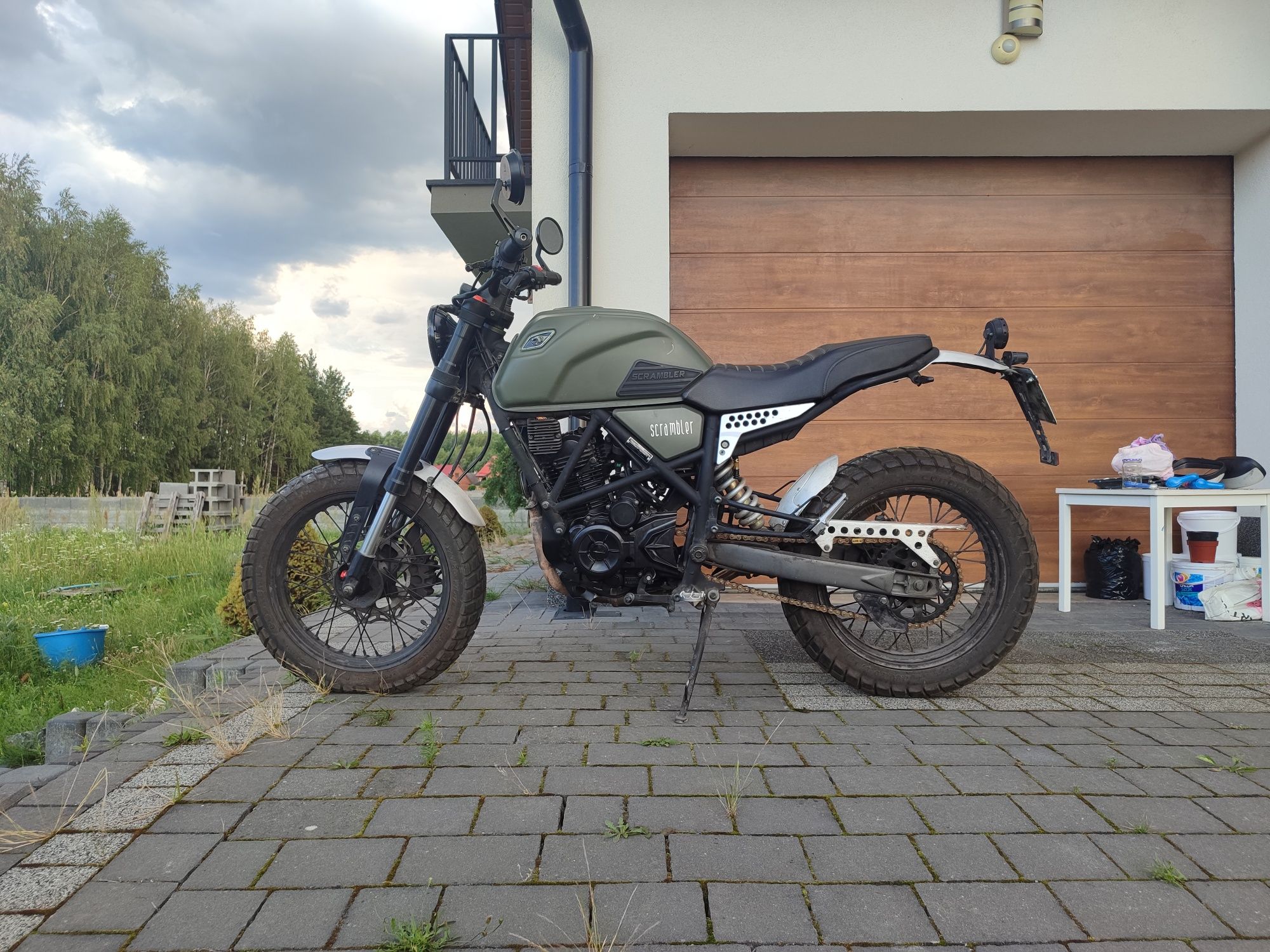 Zipp scrambler 125