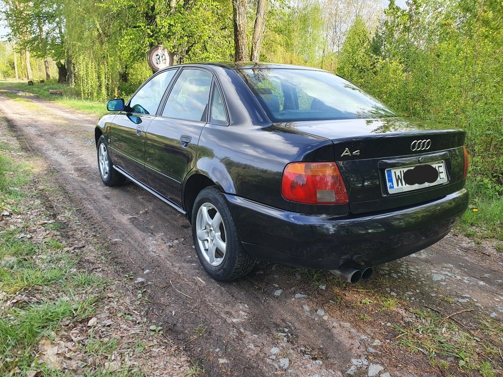 Audi a4b5 1.6 газ бензин для військових