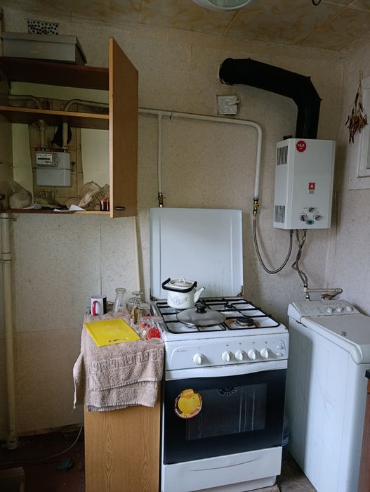 Від власника 1 кімнатна під ремонт