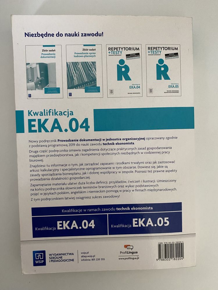 Zestaw podrecznikow EKA04