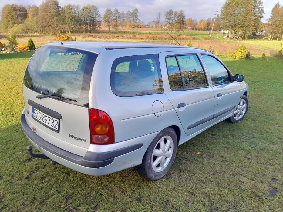 **Renault Megane**Benzyna 16**Ekonomiczna**