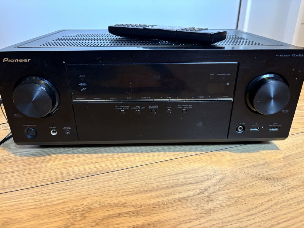 Amplituner Pioneer VSX 528