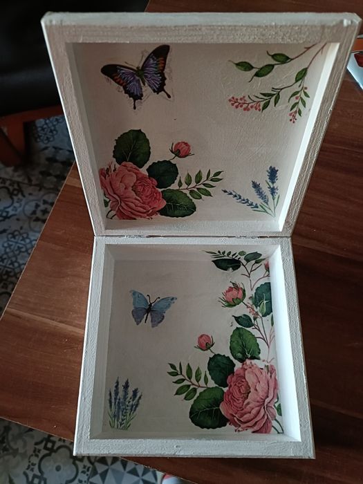 Sprzedam szkatułkę